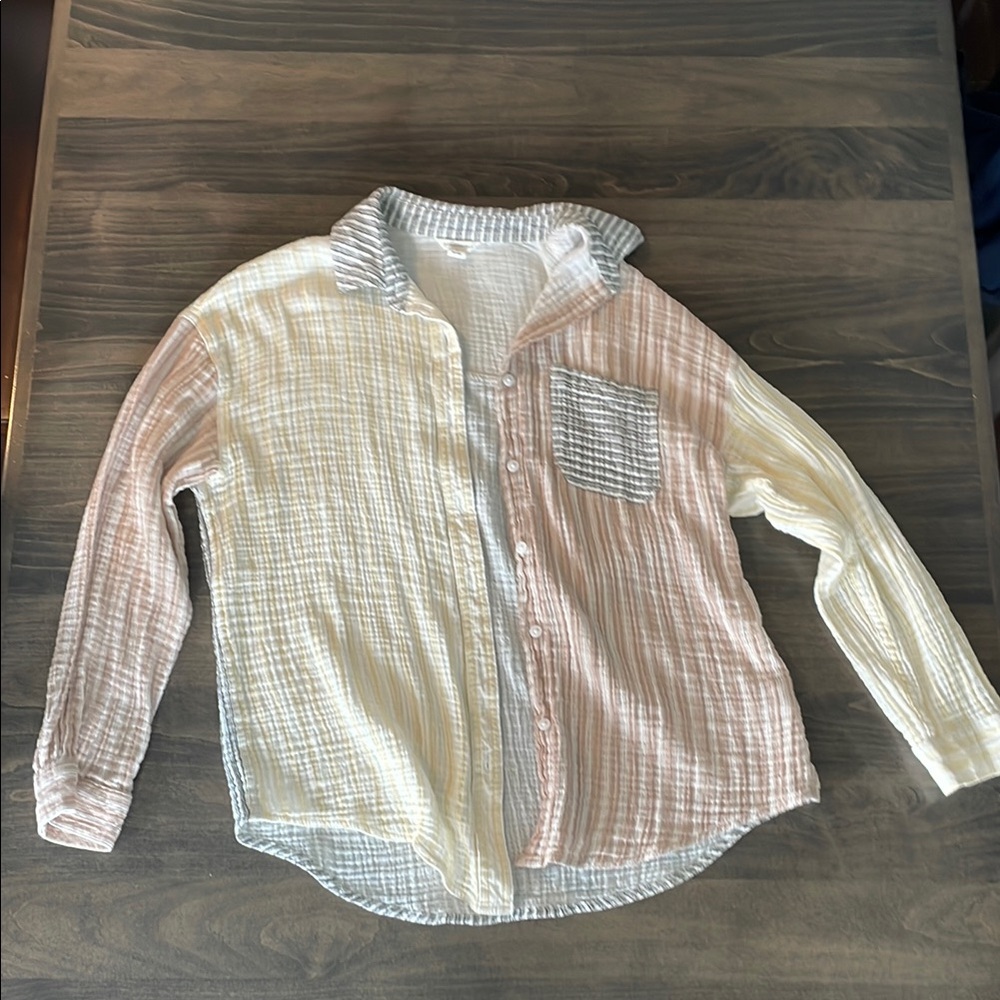NWOT Aeropostale Black and White Striped Shirt